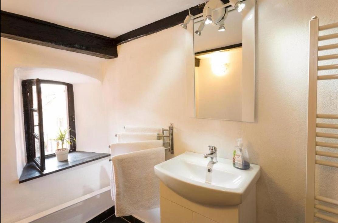 Ultracentral Medieval Apartment Сибиу Екстериор снимка